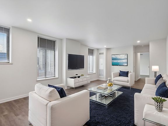 2nd image of 609 Penn Ave #1B-1Ba-492Sqft