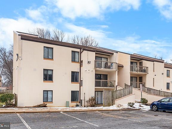 2nd image of 10103 Prince Pl APT 101-5A