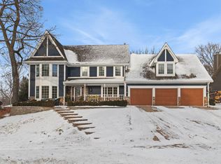 5500 River Bluff Curv, Bloomington, MN 55437