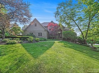 9354 Whispering Pines Dr, Saline, MI