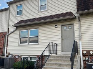 600 Grant Rd #15, Folcroft, PA 19032