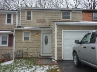 5537 Trastevere Rd, Clay, NY 13041