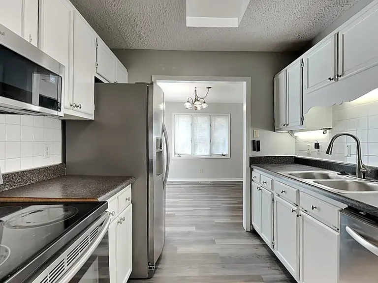 3932 Hickswood Forest Ct — Photo 5