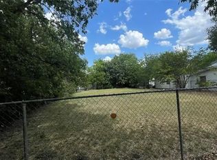 626 Prairie St, Everman, TX 76140