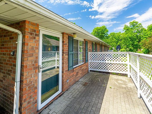 4th image of 273 Residence Dr #273