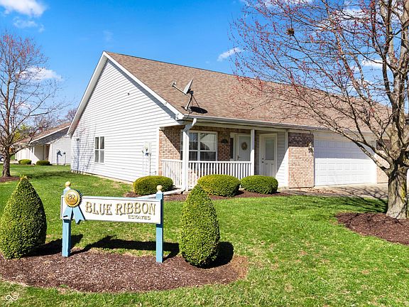 3rd image of 201 N Blue Ribbon Ct
