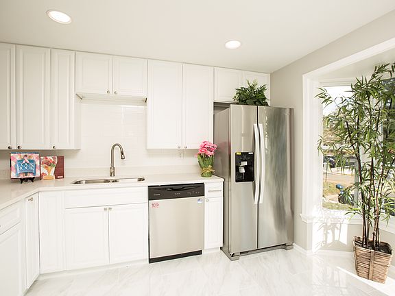 5th image of 7400 Meadowleigh Way