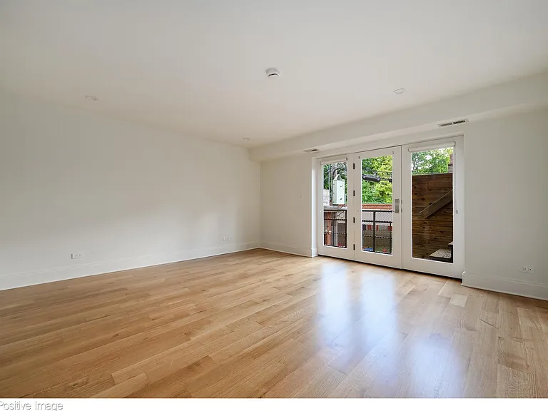 2216 N Lincoln Ave #2C — Photo 11