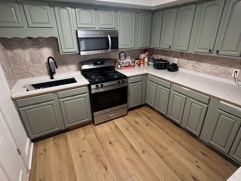 1st image of 122 Market St #1