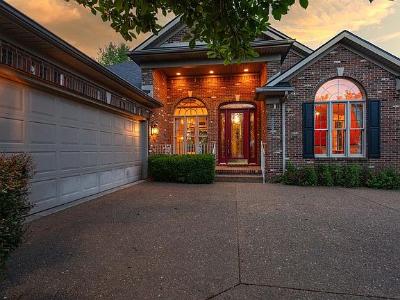 3rd image of 6681 Waterford Pl