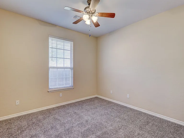 11312 NW 121st Pl — Photo 17