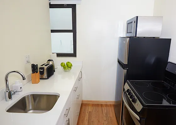 Rented by Townhouse Apartments | media 14