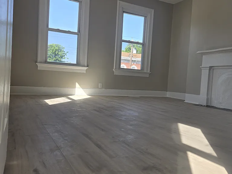 831 Central Ave — Photo 2