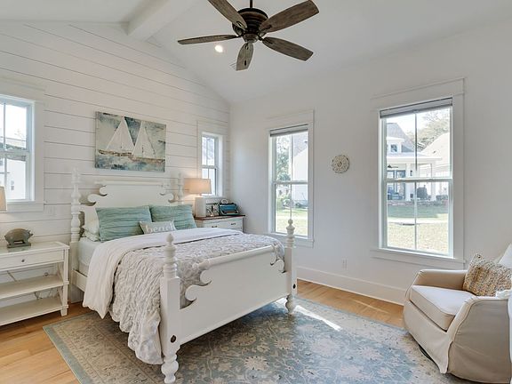 4th image of 412 Tea Blossom Pl