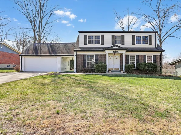 13016 Montmartre Dr, Saint Louis, MO 63141
