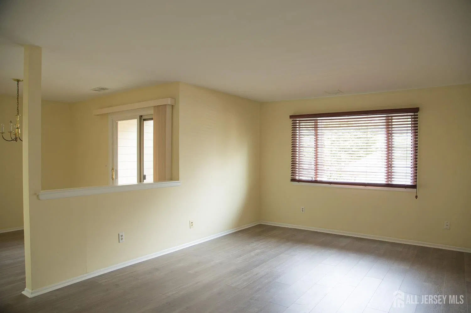 2 bed, 1.0 bath, $2,100 — Photo 1