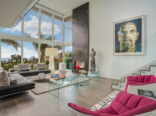 7116 Country Club Dr, La Jolla, CA 92037