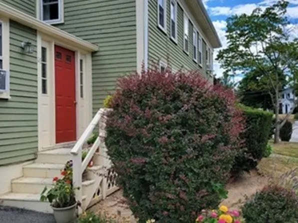 18 Southern Ave #B, Essex, MA 01929