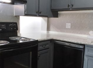 180 Fulton St, Fall River, MA 02720