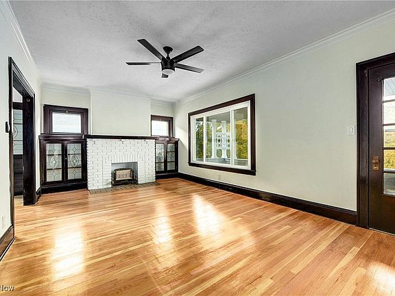 5th image of 2239 Northland Ave