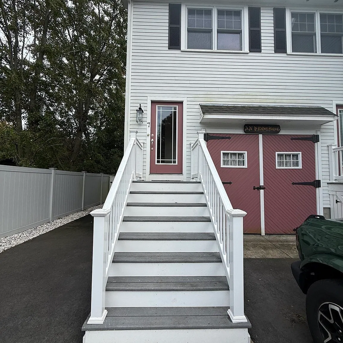 1 bed, 1.0 bath, 775 sqft, $2,400 — Photo 1