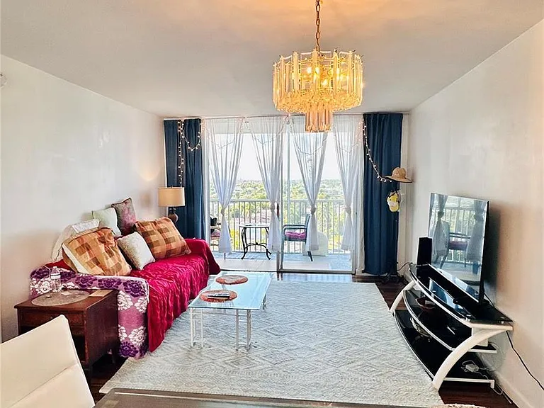 1391 S Ocean Blvd #806 — Photo 11