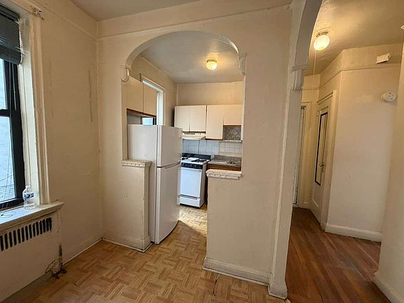 2nd image of 2345 Walton Ave APT 5C