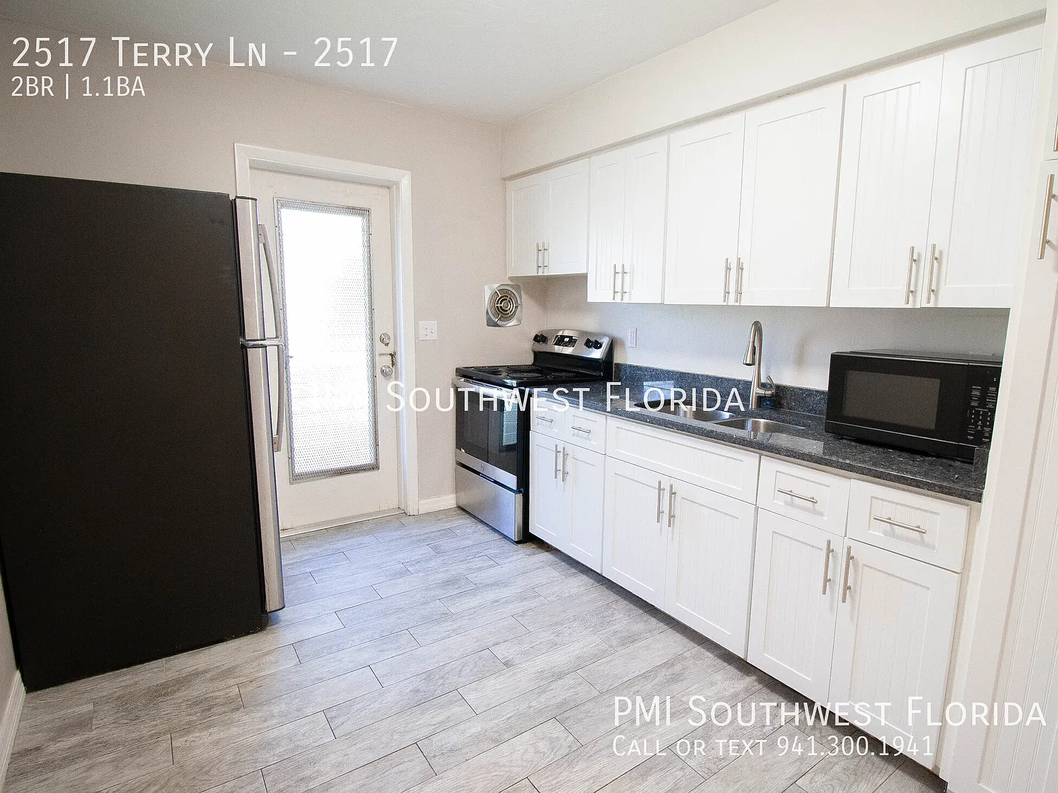 2 Bedroom Gulf Gate Condo - Stickney Point! — Photo 3