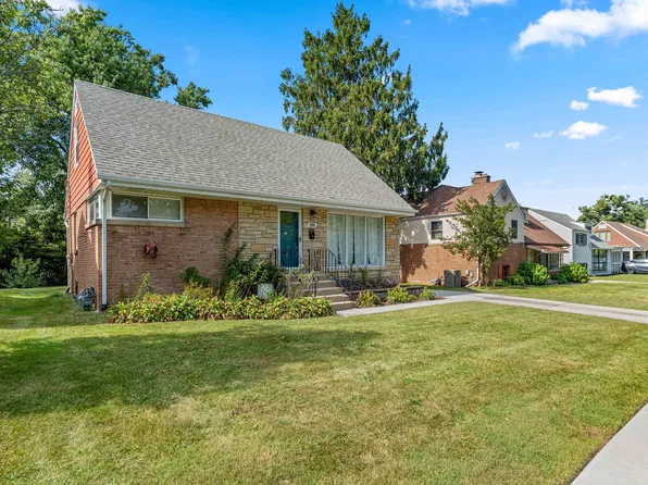18516 Clyde Rd, Homewood, IL 60430