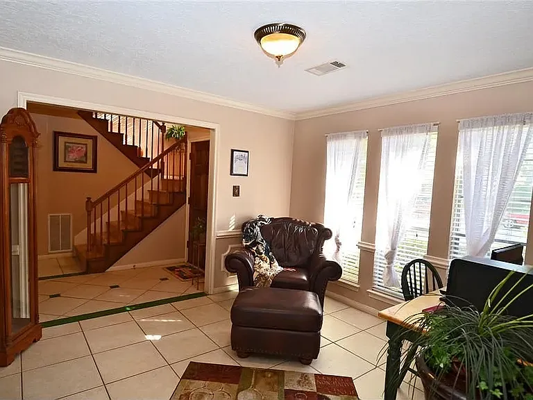 503 Lorie Ln — Photo 20