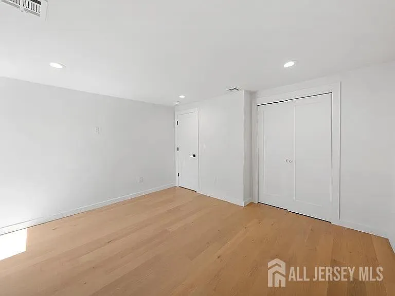 3 Meadow Rd #2 — Photo 11