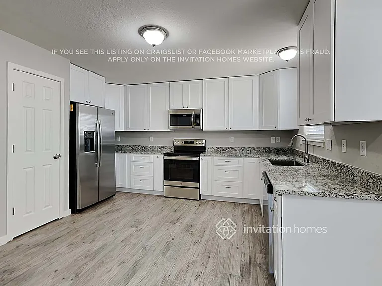 8267 Plower Ct — Photo 10
