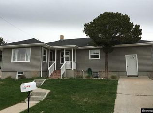 1211 Veterans Ave, Rawlins, WY 82301