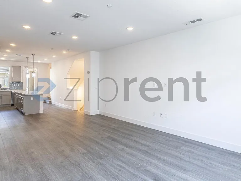 323 Alviso Ter — Photo 4