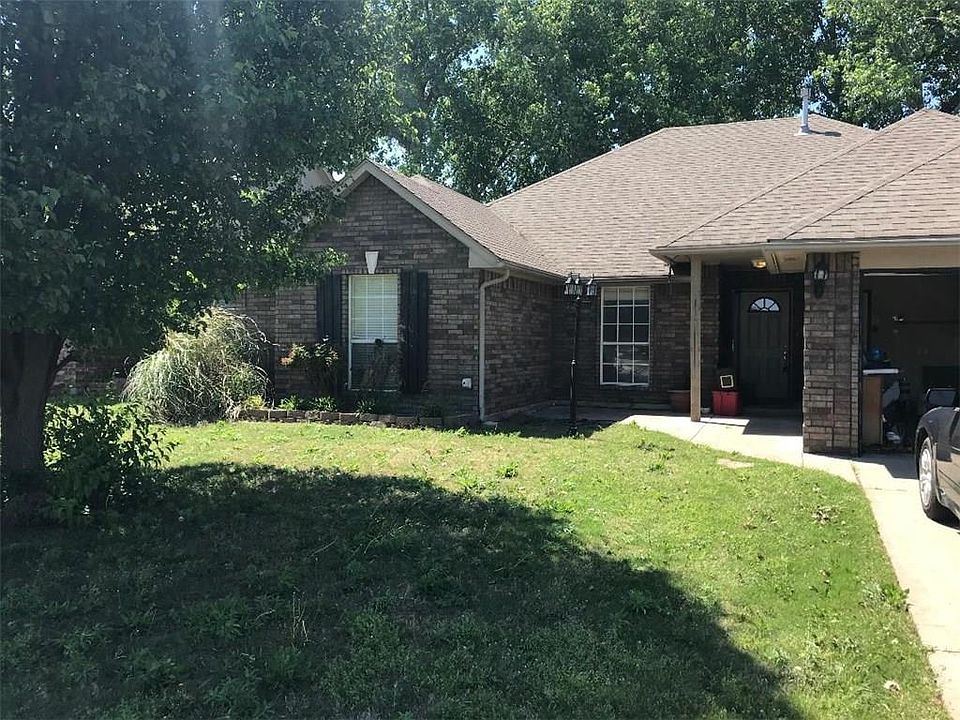 1st image of 613 N Chisholm Trail Way
