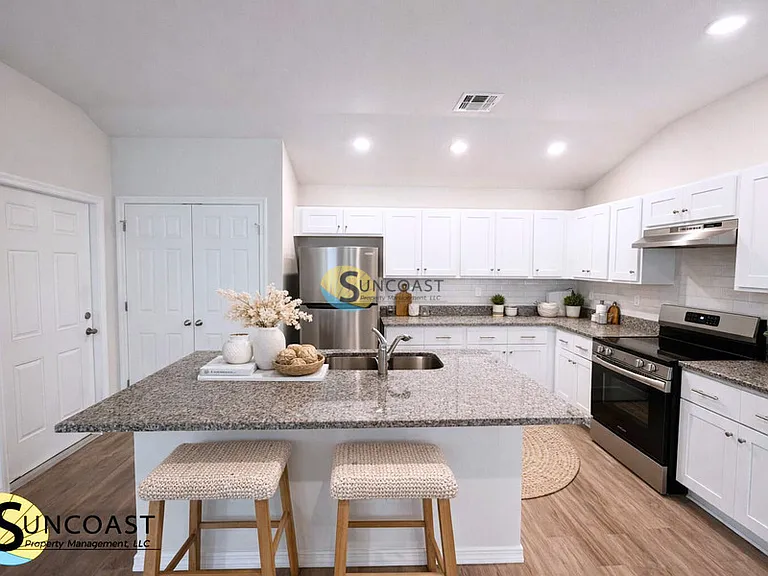 397 Greenbriar Blvd — Photo 3