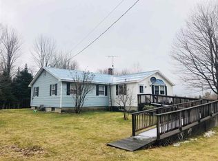 1315 Old Coach Rd, Lyndonville, VT 05851