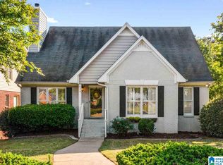 514 Meadow Ridge Cir, Birmingham, AL 35242