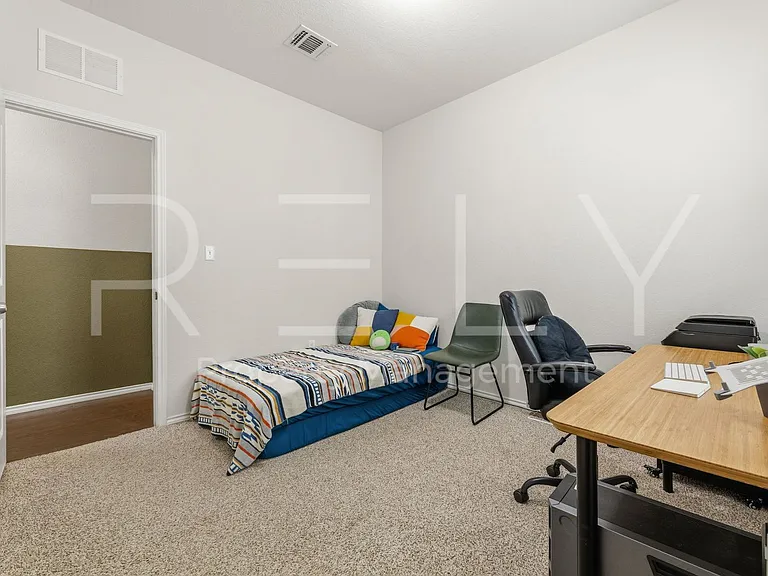 1600 Cliffbrake Way — Photo 30