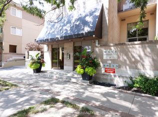 4 Elsinore Path #614, Toronto, ON M8V 4G7