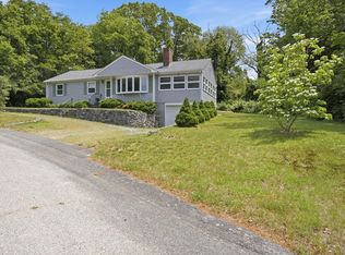 31 Clearwater Dr, Plymouth, MA 02360