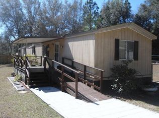 113 Kitty Ln, Interlachen, FL 32148