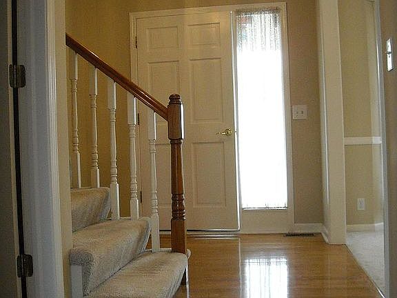 2nd image of 13423 Sahler St