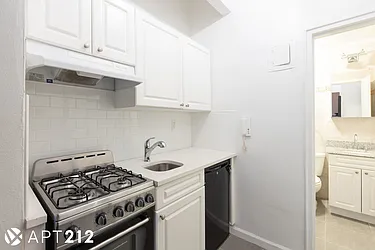 Rented by APT212 INC