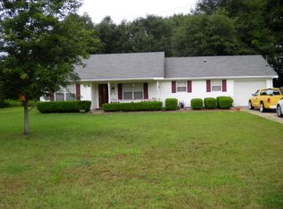 76 Gary St, Midland City, AL 36350