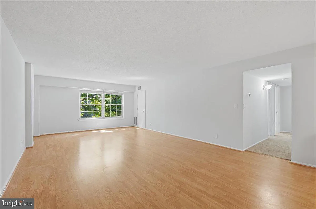 2 bed, 2.0 bath, 1180 sqft, $2,600 — Photo 4