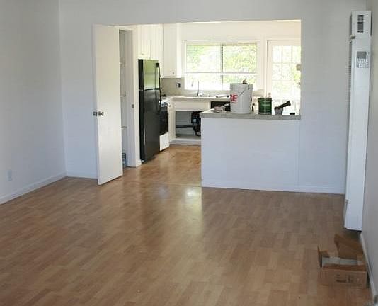2nd image of 426 North St