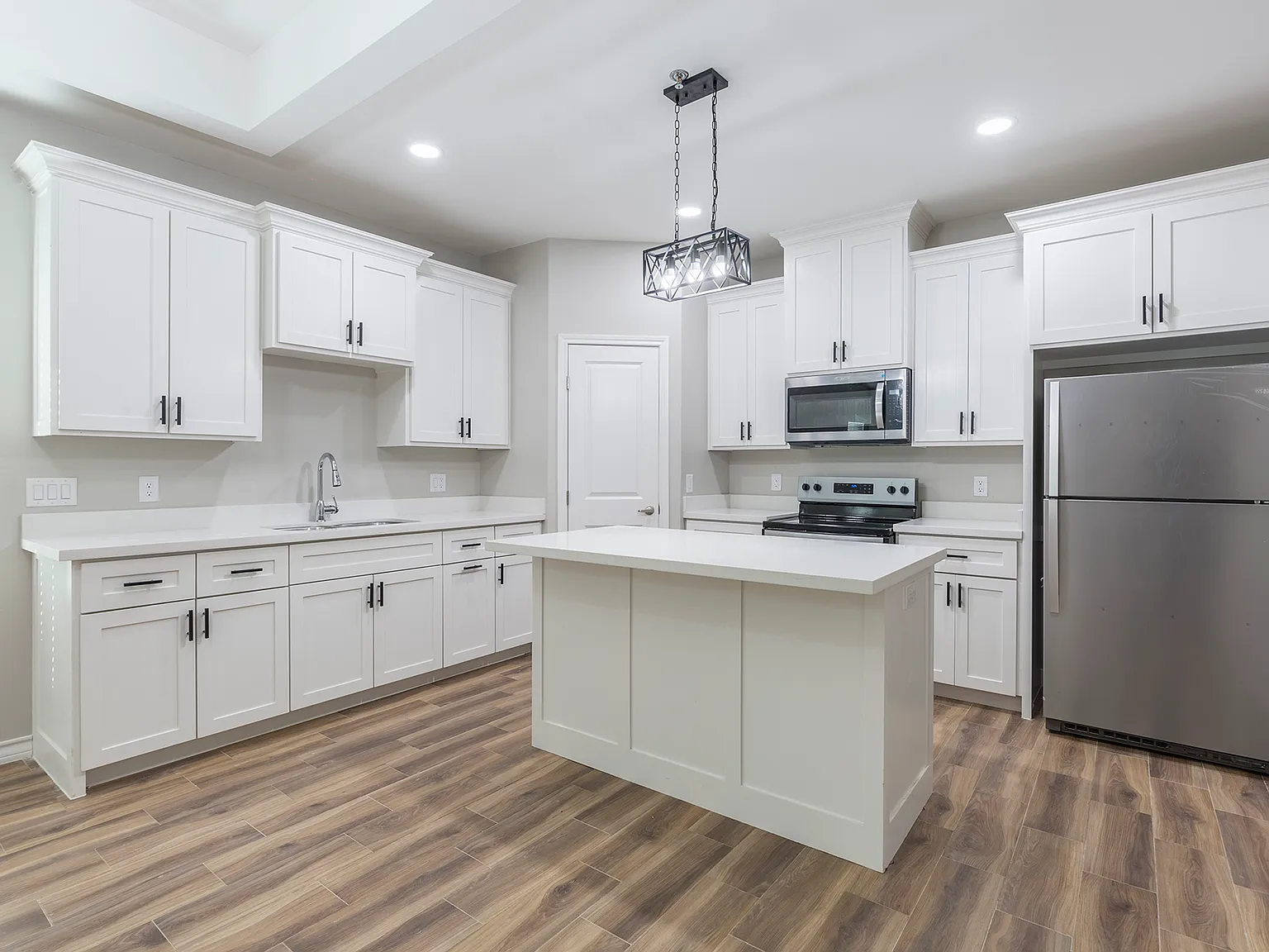 820 East Cedar Avenue - 101 — Photo 3
