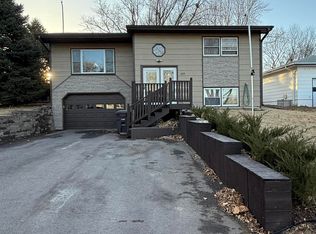 605 N Edgerton St, Mitchell, SD 57301