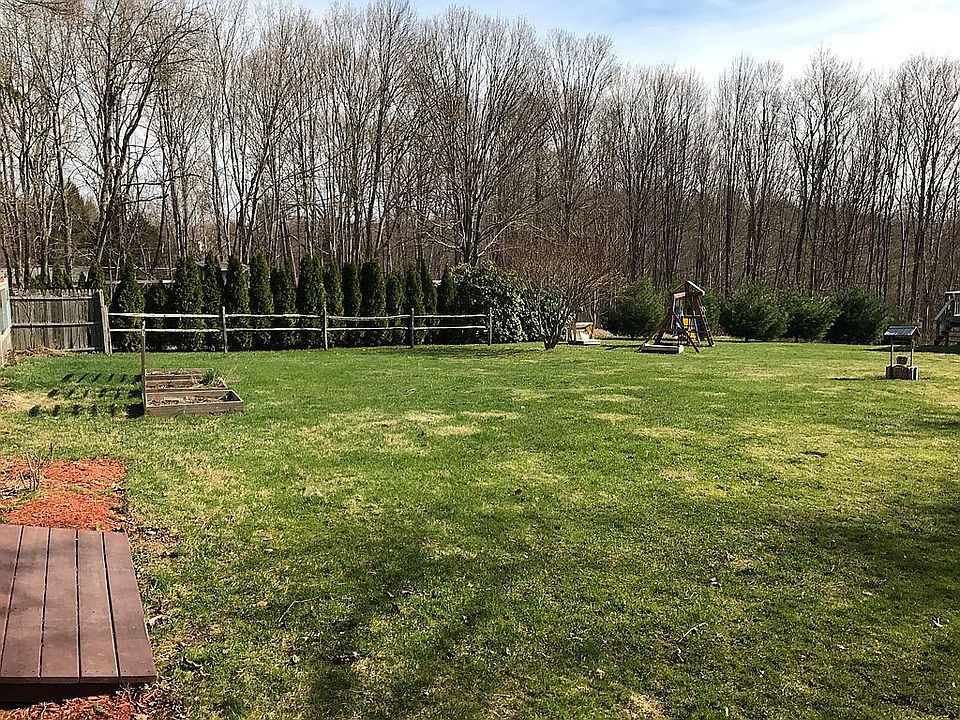 2nd image of 38 Allen Rd